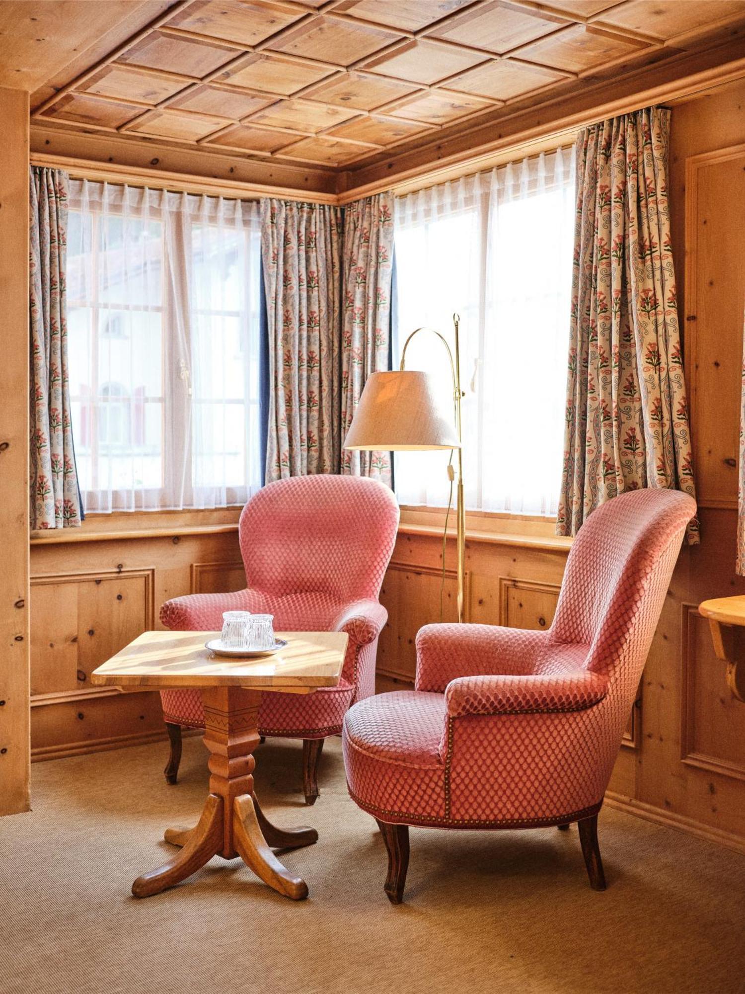 Hotel Chesa Grischuna Klosters Quarto foto